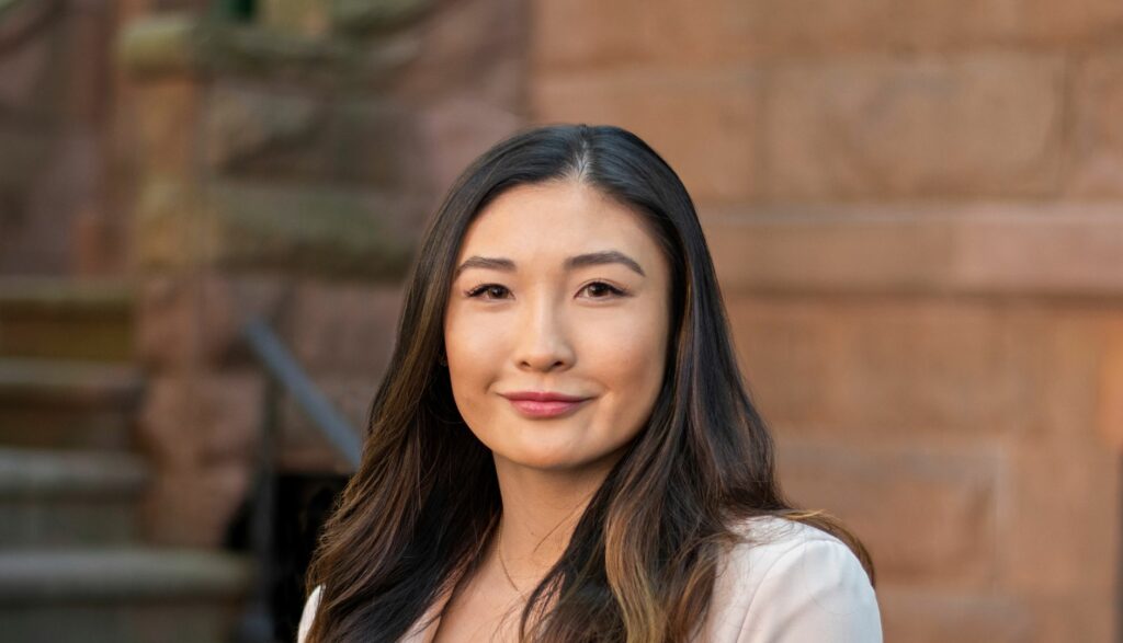 Victoria Wu is a Licensed Real Estate Salesperson at Mont Sky Real Estate. Victoria works with buyers, sellers and renters in NYC.